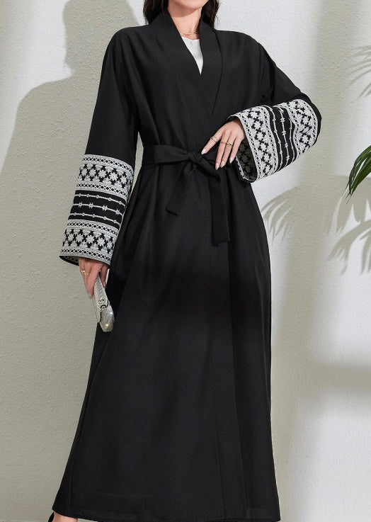 BLACK OPEN ABAYA WITH WHITE EMBROIDERY - ELIZAH